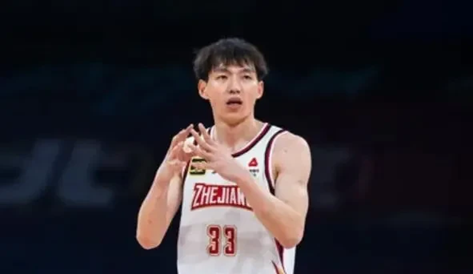 关于清晨浙江稠州备战欧篮联，临场应变细节曝光，气氛紧张，身体对抗强度拉满的信息